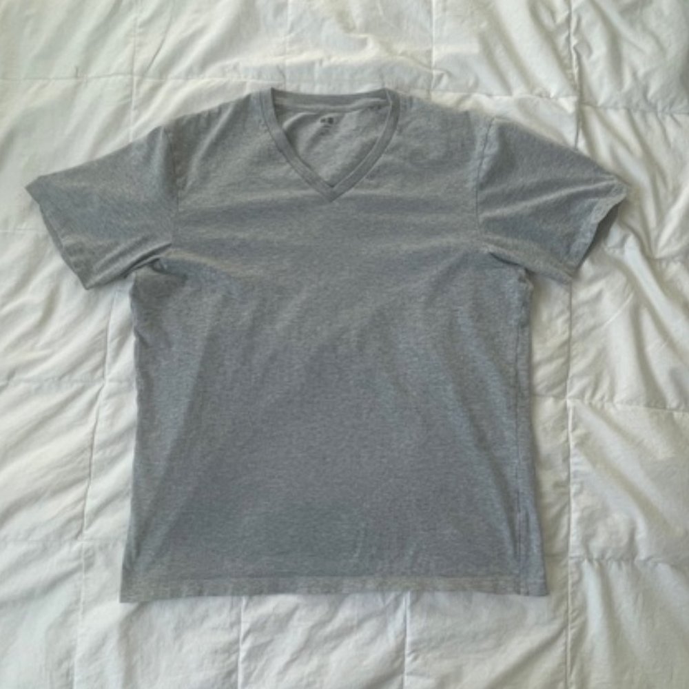 Two Uniqlo Gray V-Neck Supima Cotton T-Shirts Medium